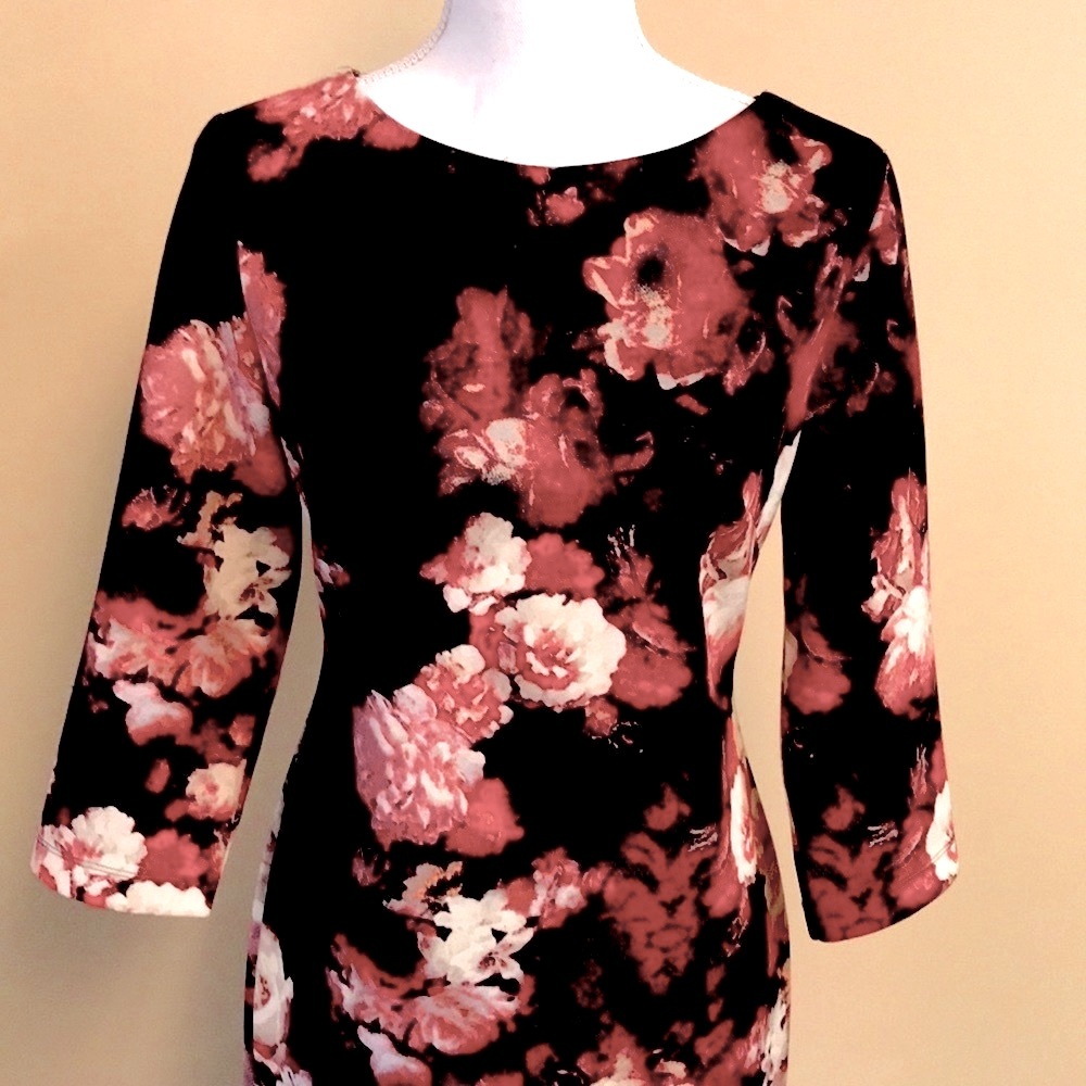 Gabby Skye Floral Sheath Dress - Picture 2 of 5
